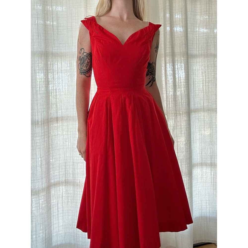 Vintage 50s bombshell fit and flare dress